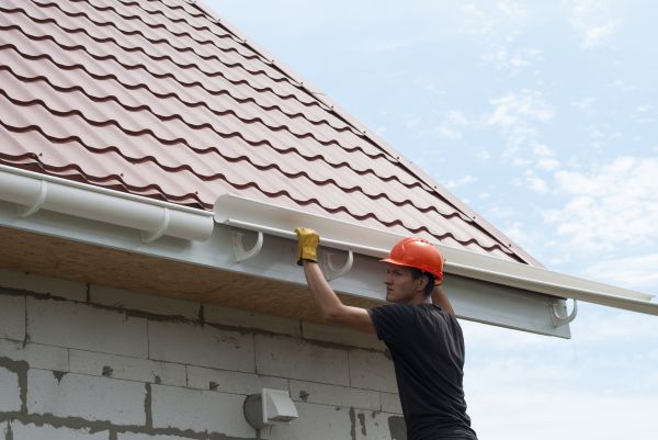 Cost of Rain Gutter Repair in Troy