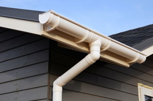 Cost of Roof Gutter Replacement in Troy