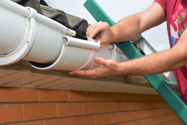 Cost of Large Gutter Repair in Troy